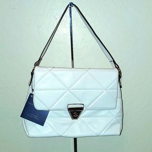 NWT Adrienne Vittadini Trapeze Quilt Shoulder Bag with Turn Lock